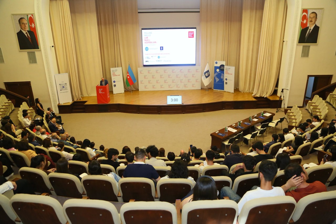 AzTU-da növbəti dəfə “Falling Walls Lab” müsabiqəsi keçirildi - FOTOLAR